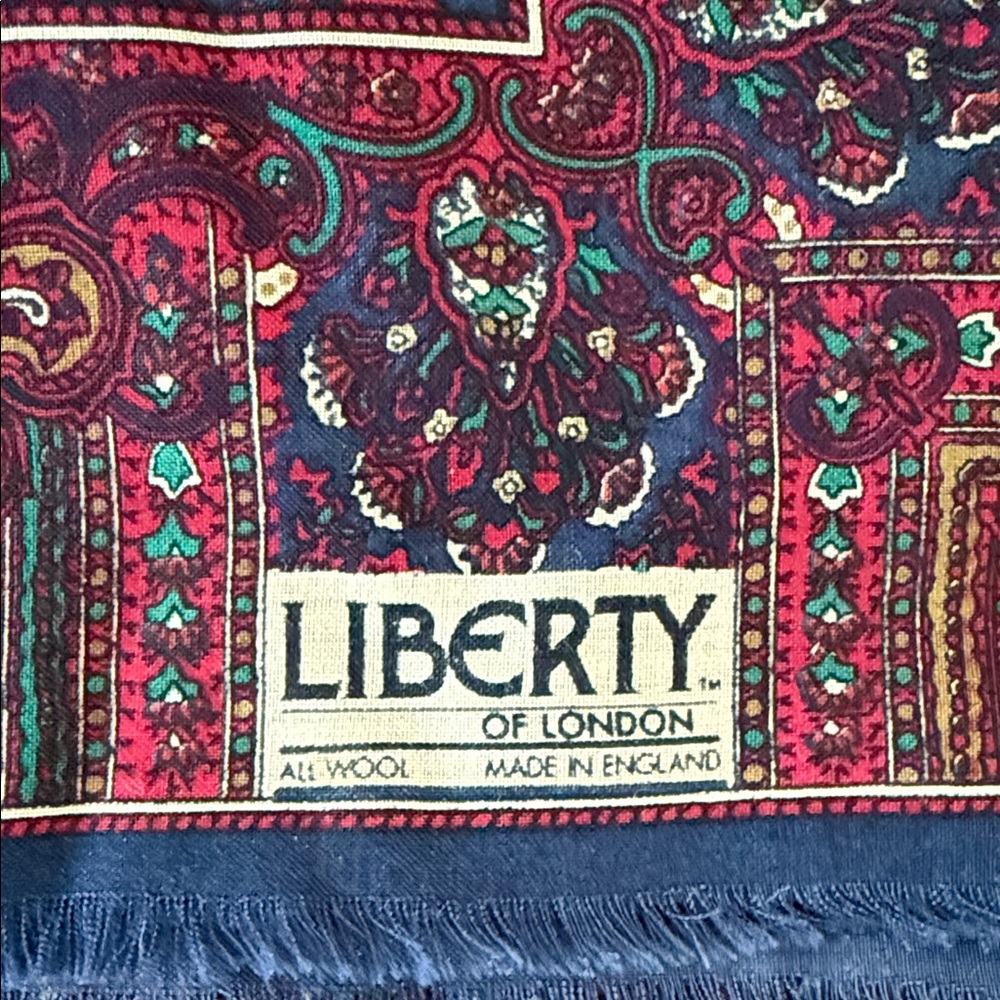 Vintage Liberty of London 100% Wool Paisley Scarf/Wrap - Picture 2 of 6